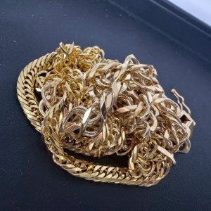 貴金属ネックレス