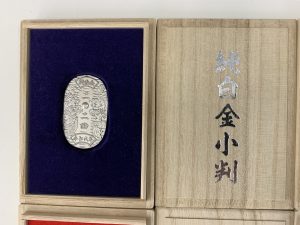 純プラチナの小判