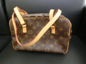 買取大吉八尾店にルイヴィトンをお持ちください。平野、志紀、東大阪、若江岩田、柏原、瓢箪山、布施、青山、JR駅近。