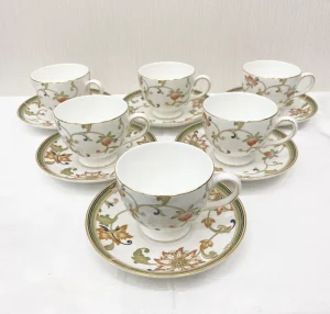 ロイヤルアルバートのロイヤルアルバートのカップ＆ソーサー