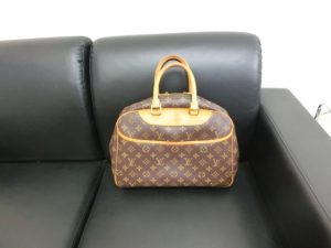 買取大吉八尾店にルイヴィトンをお持ちください。平野、志紀、東大阪、若江岩田、柏原、布施、藤井寺。