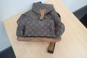 ルイヴィトンのリュックサックをお買取いたしました♪ブランドバッグを売るなら大吉ゆめタウン八代店へ!