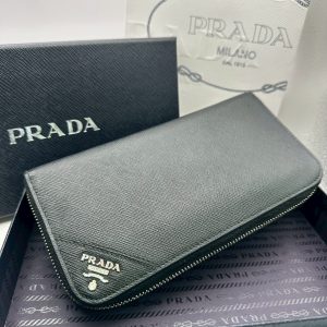 プラダ サフィアーノ 長財布