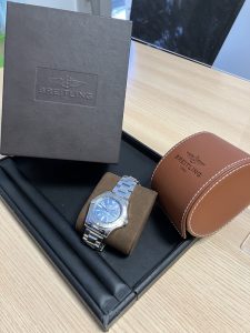 ブライトリング 腕時計