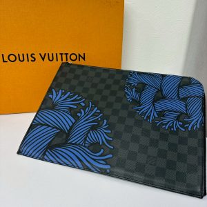 ヴィトン クラッチバッグ