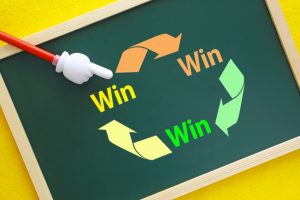 大切なお品物を橋渡ししています。