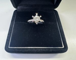 ダイヤをお買取り致しました♪大吉ミレニア岩出店です!ダイヤをお買取り致しました♪大吉ミレニア岩出店です!