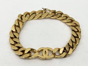 シャネル(CHANEL)のチェーンブレスレット「GP アンティーク」①