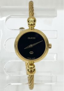 グッチ(GUCCI)バングルウォッチ 2700L (レディース)①