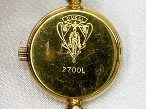 グッチ(GUCCI)バングルウォッチ 2700L (レディース)⑤