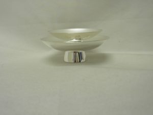 買取大吉八尾店へ銀杯、銀盃をお持ちいただきました。平野、志紀、恩智、柏原、瓢箪山、東大阪、布施、若江岩田。