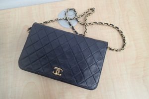シャネルのチェーンバッグをお買取いたしました♪CHANEL製品を売るなら大吉ゆめタウン八代店へ!