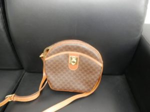 買取大吉八尾店にセリーヌをお持ちいただきました。平野、東大阪、藤井寺、松原、瓢箪山、若江岩田、布施。