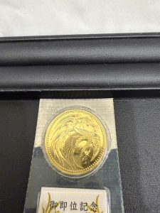 御即位10万円金貨 古銭