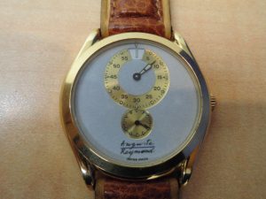 オーガスト レイモンド