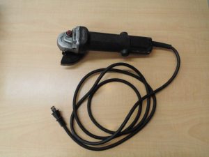 ディスクグラインダー