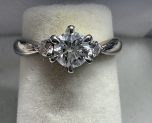 ダイヤをお買取り致しました♪大吉ミレニア岩出店です!ダイヤをお買取り致しました♪大吉ミレニア岩出店です!