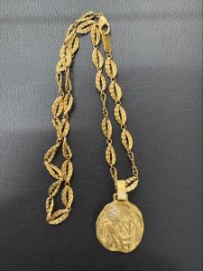 金