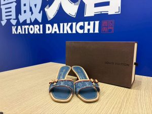 ルイヴィトンのデニムサンダルを買取した際の写真｜買取大吉五日市コイン通り店