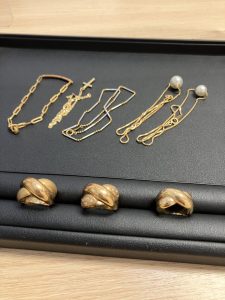 金アクセサリー類