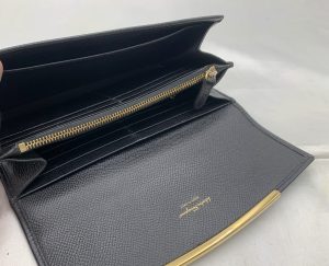 Salvatore Ferragamo（サルヴァトーレ・フェラガモ）の長財布