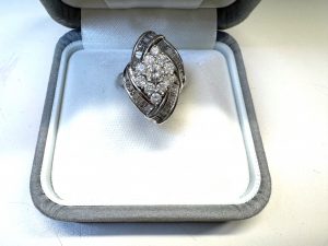 ダイヤをお買取り致しました♪大吉ミレニア岩出店です!ダイヤをお買取り致しました♪大吉ミレニア岩出店です!