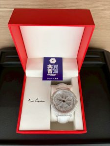 【時計買取】アンコキーヌ（Anne Coquine）クロスシリーズ 回転腕時計 ホワイト 箱付き - 広島市安佐南区八木の買取大吉 ラ・ムー八木店
