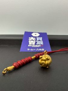【貴金属買取】金製(ゴールド)ぶたモチーフの根付チャーム - 広島市安佐南区八木の買取大吉