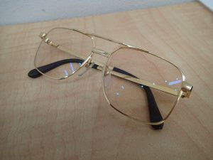 金縁メガネをお買取いたしました♪金のメガネフレームを売るなら大吉ゆめタウン八代店へ!