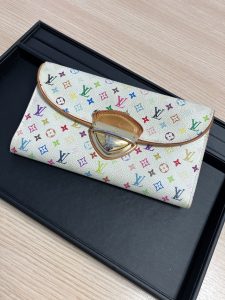ヴィトン モノグラムマルチカラー 財布