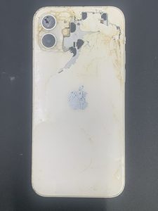 『iPhone12 64GB ホワイト』背面