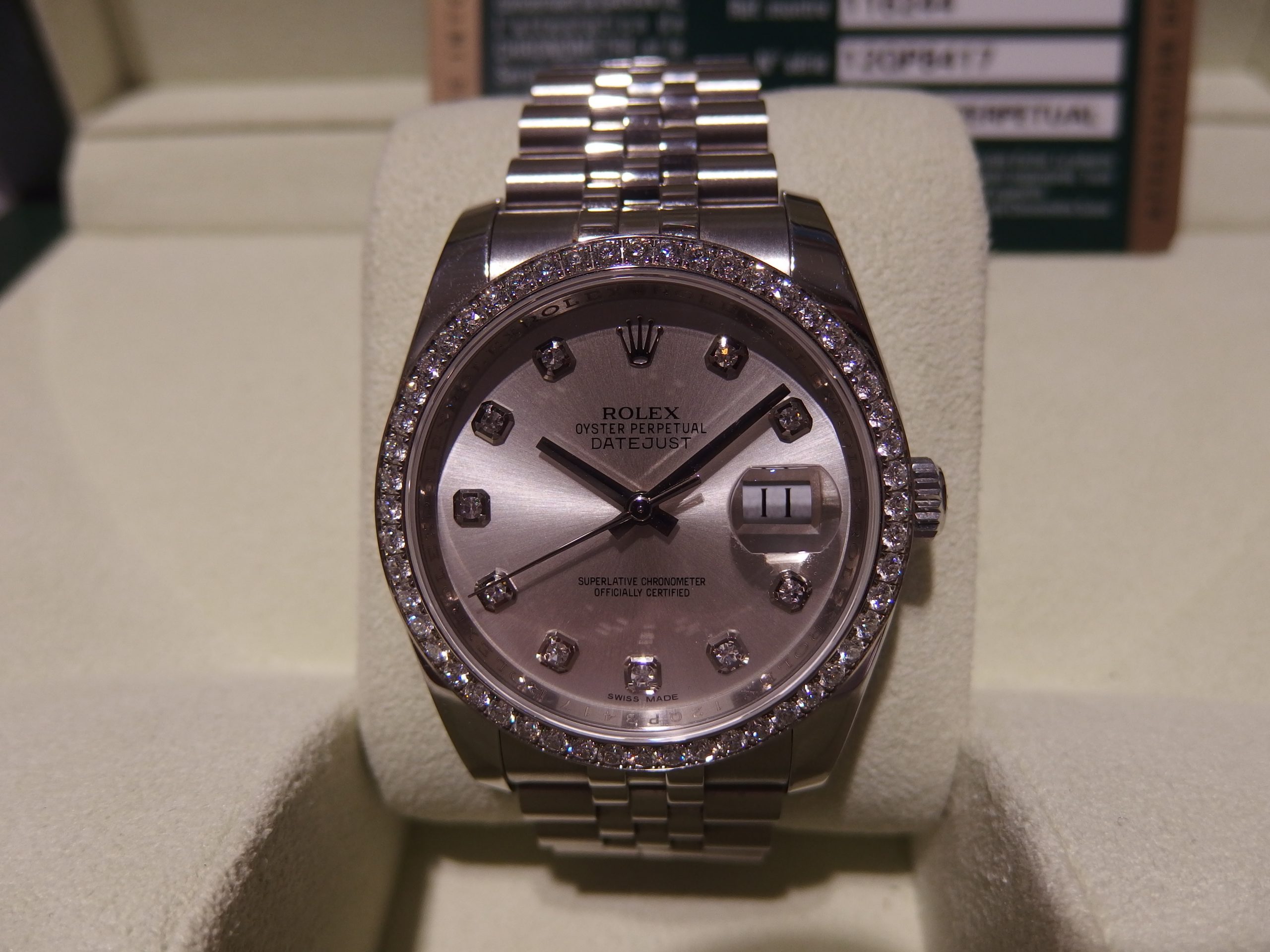 横浜関内でROLEX K18WG/SSコンビダイヤ デイトジャストを売るなら買取大吉 カトレヤプラザ伊勢佐木店。 ROLEX K18WG/SSコンビダイヤ デイトジャストをお買取りいたしました。 ROLEX K18WG/SSコンビダイヤ デイトジャストの買取なら、買取大吉カトレヤプラザ伊勢佐木店にお任せください。関内駅から徒歩4分です。