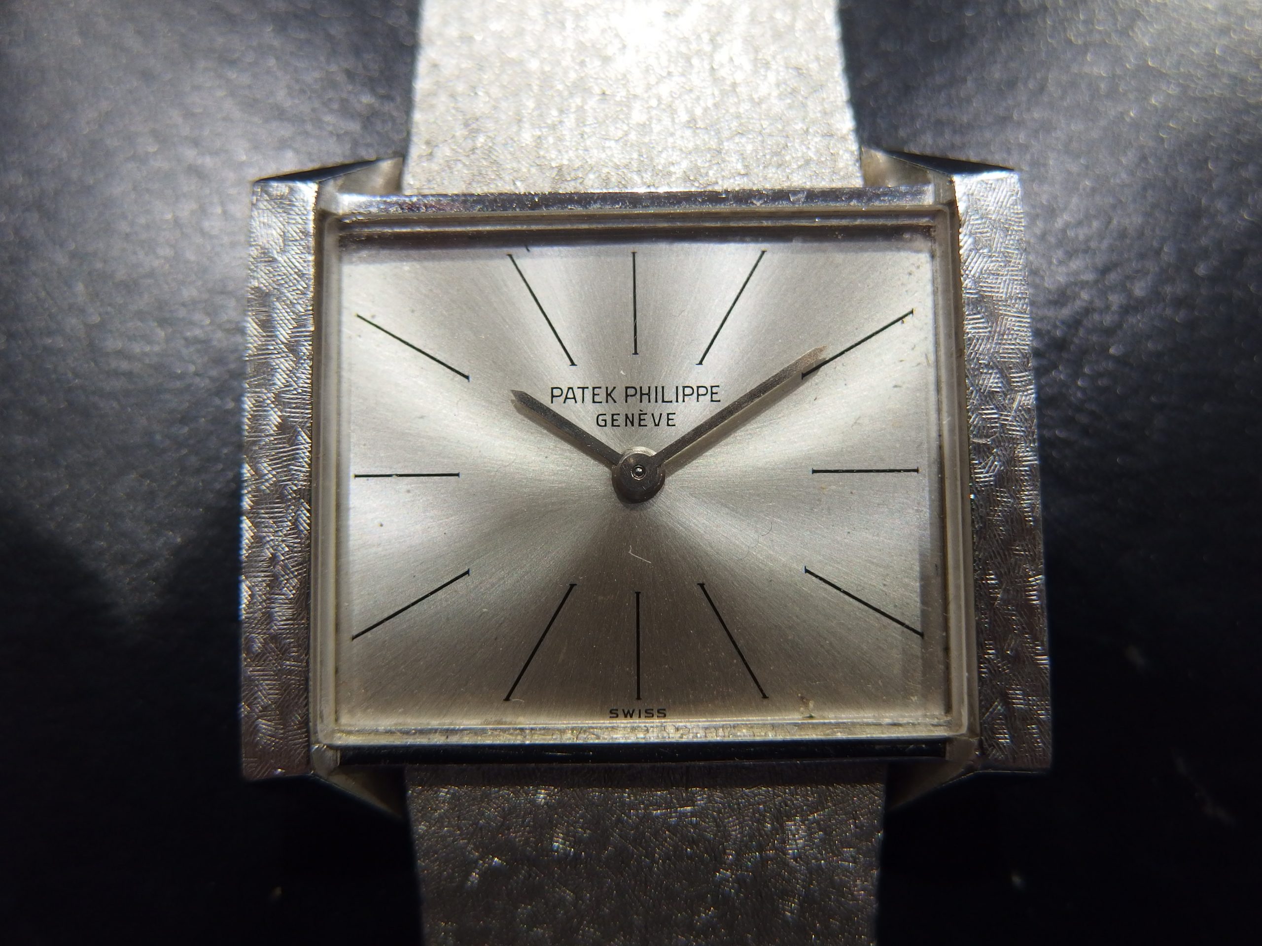 横浜関内でPATEK PHILIPPE 750 手巻き腕時計を売るなら買取大吉 カトレヤプラザ伊勢佐木店。 PATEK PHILIPPE 750 手巻き腕時計をお買取りいたしました。 PATEK PHILIPPE 750 手巻き腕時計の買取なら、買取大吉カトレヤプラザ伊勢佐木店にお任せください。関内駅から徒歩4分です。