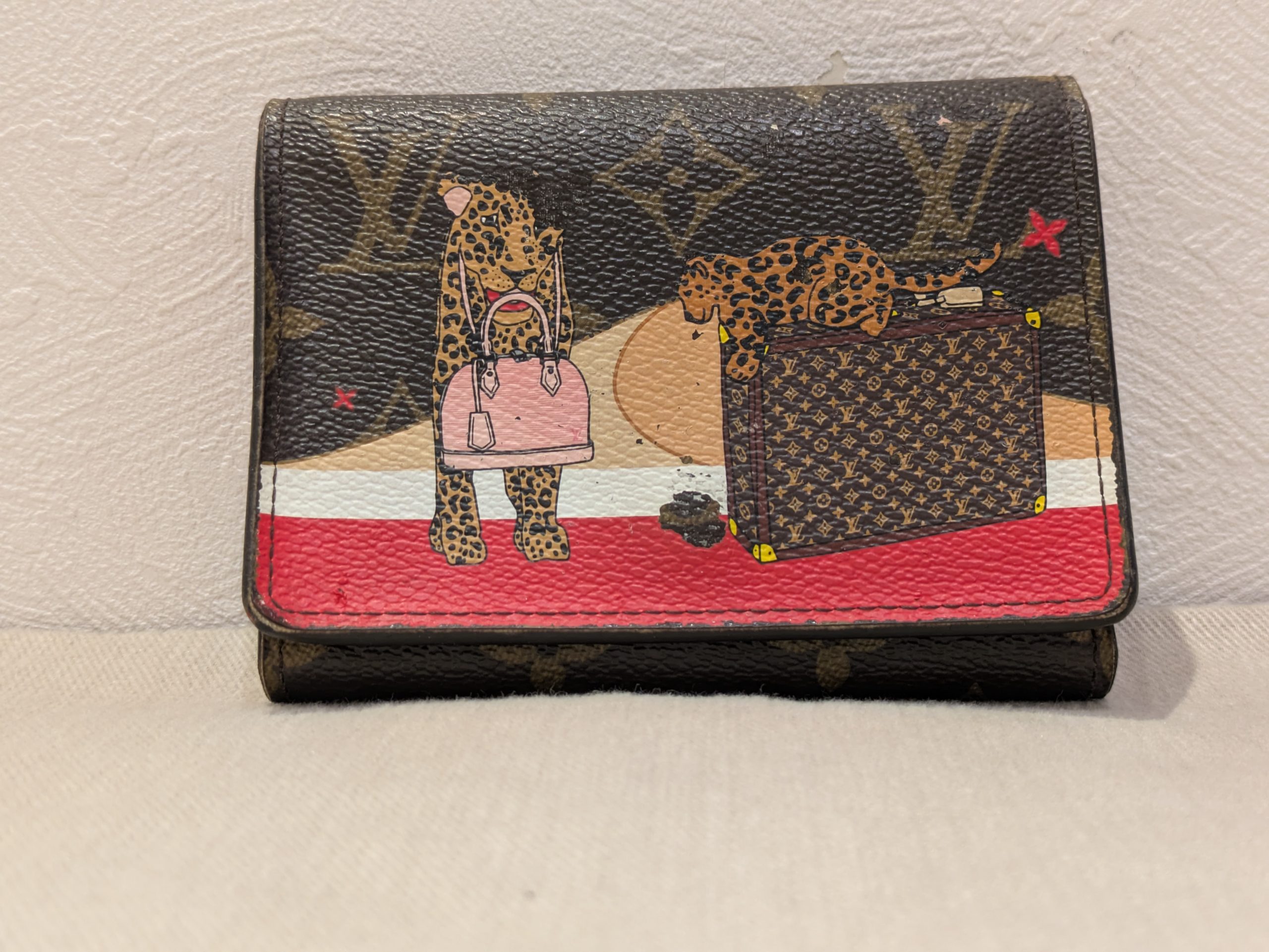 横浜関内でLV モノグラム ポルトフォイユ・ヴィクトリーヌ 三つ折り財布 M63326を売るなら買取大吉 カトレヤプラザ伊勢佐木店