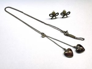 ブランドアクセサリーをお買取り致しました♪大吉ミレニア岩出店です!ブランドアクセサリーをお買取り致しました♪大吉ミレニア岩出店です!