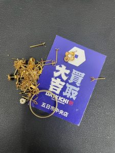 【無料出張買取】広島市五日市の買取大吉五日市中央店が高価買取したちぎれたネックレスや片方だけのピアスなどの金・貴金属アクセサリー