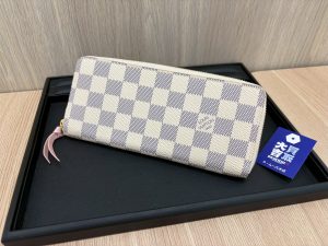 【出張査定】ルイ・ヴィトン ダミエ・アズールの長財布 - 広島市安佐南区・安佐北区対応の買取大吉 ラ・ムー八木店