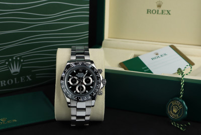 Rolex wristwatch model cosmograph daytona oyster perpetual super